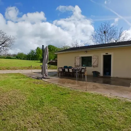 Maison De Campagne * Saint-Aubin-de-Nabirat