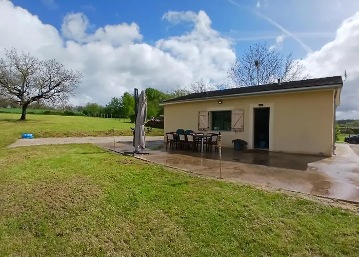 Maison De Campagne * Saint-Aubin-de-Nabirat